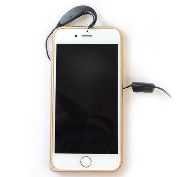 Wire with rounded hook on top of a smartphone